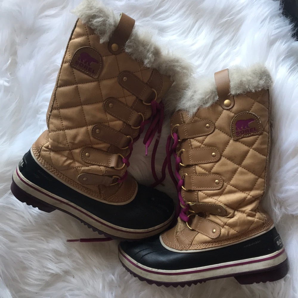 Sorel • Joan of Arc tan fur tall boots 6.5